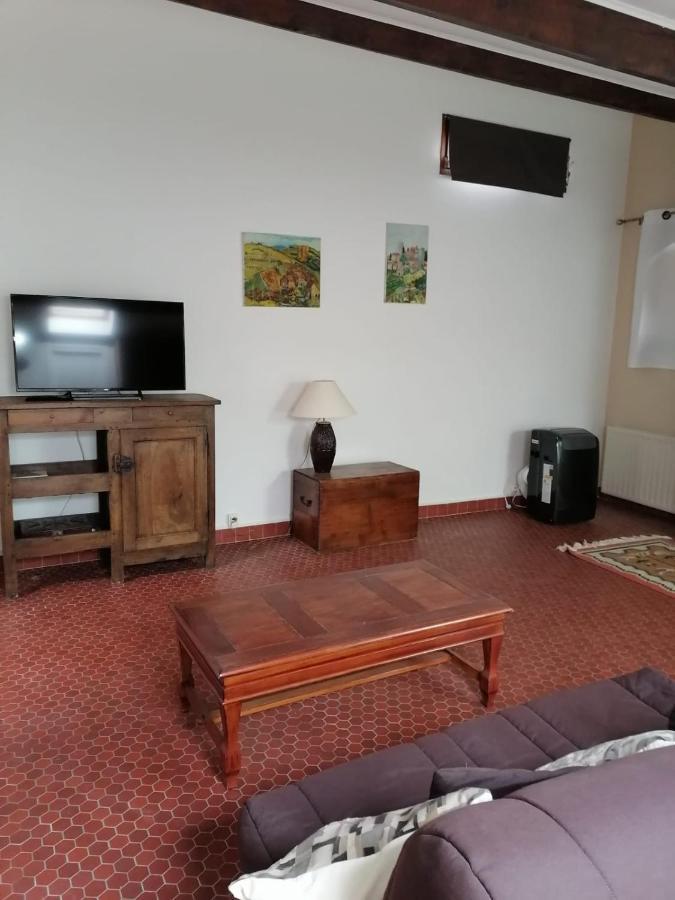 Lou Mas Suzoun Apartment Ucel Luaran gambar